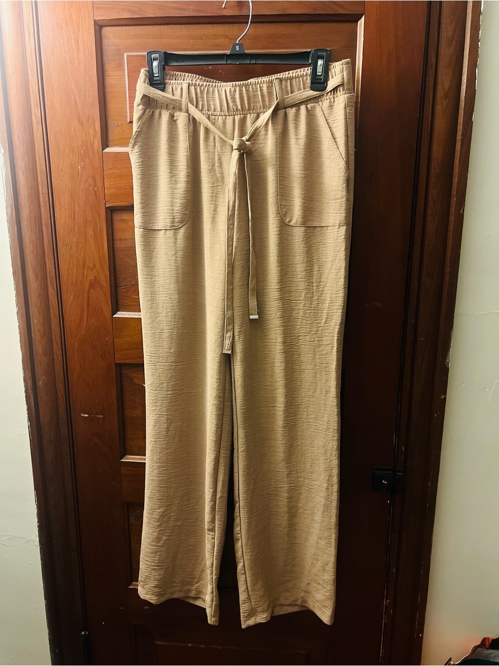 Relaxed Drawstring Pants in Beige - Picture 2 of 5